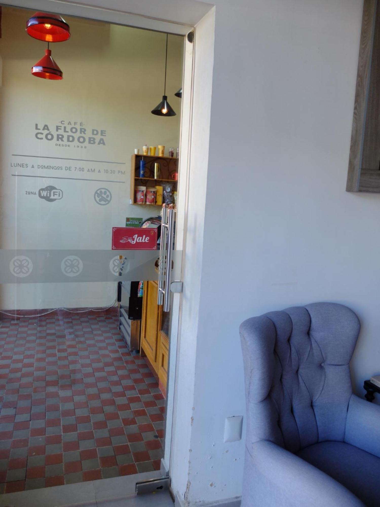 Hotel Estancia Real Tepatitlan de Morelos Bagian luar foto