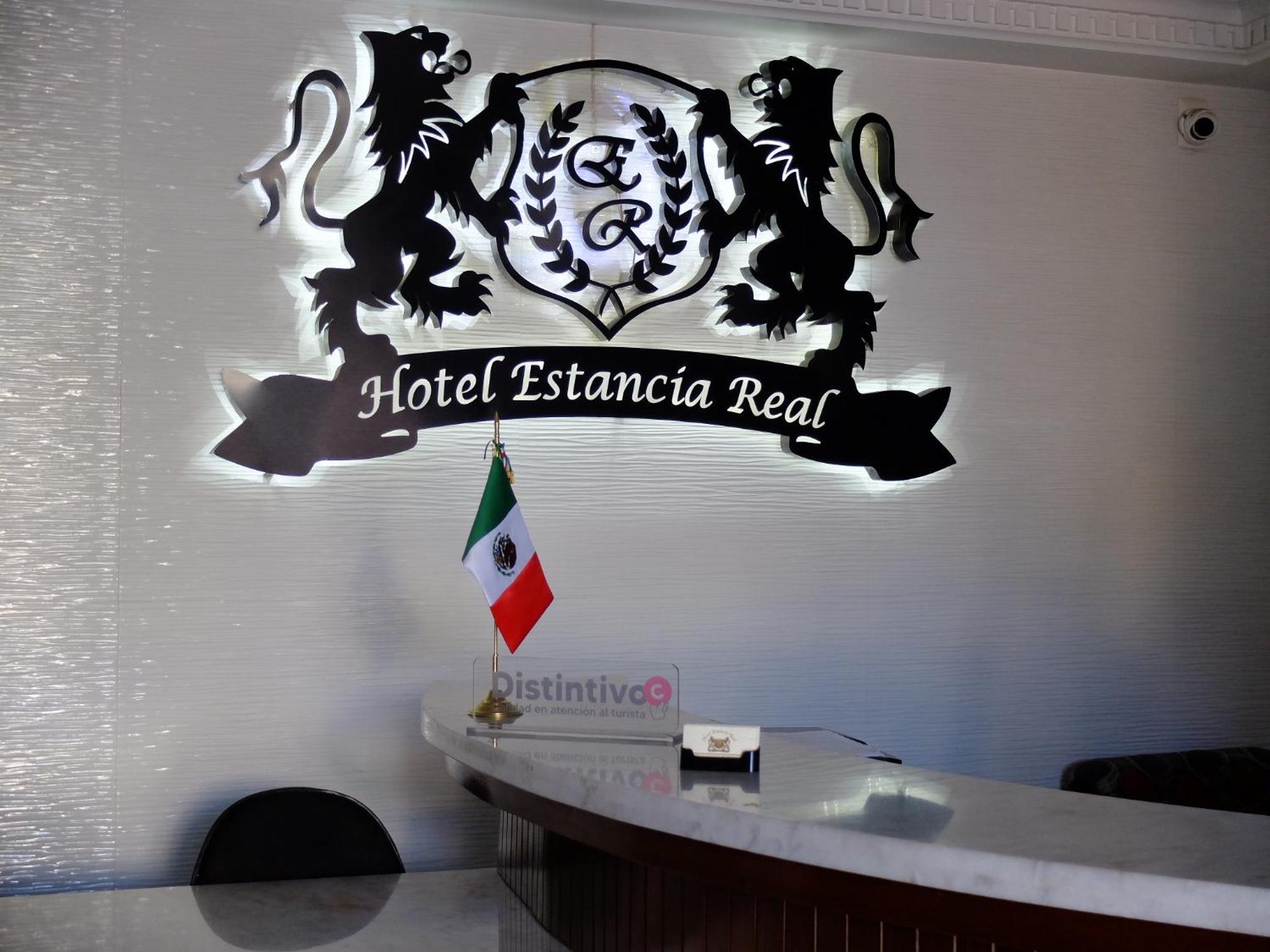 Hotel Estancia Real Tepatitlan de Morelos Bagian luar foto