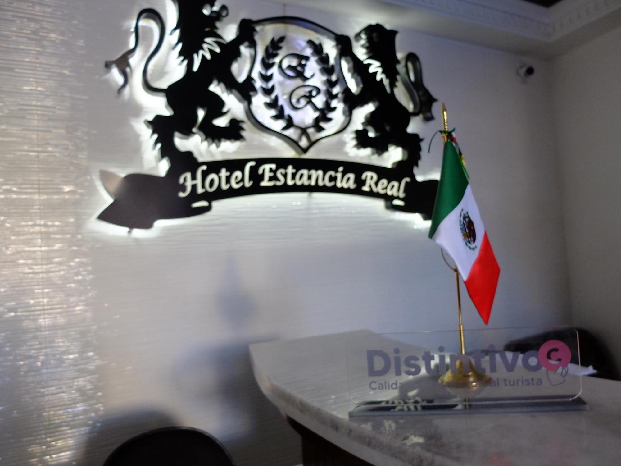 Hotel Estancia Real Tepatitlan de Morelos Bagian luar foto
