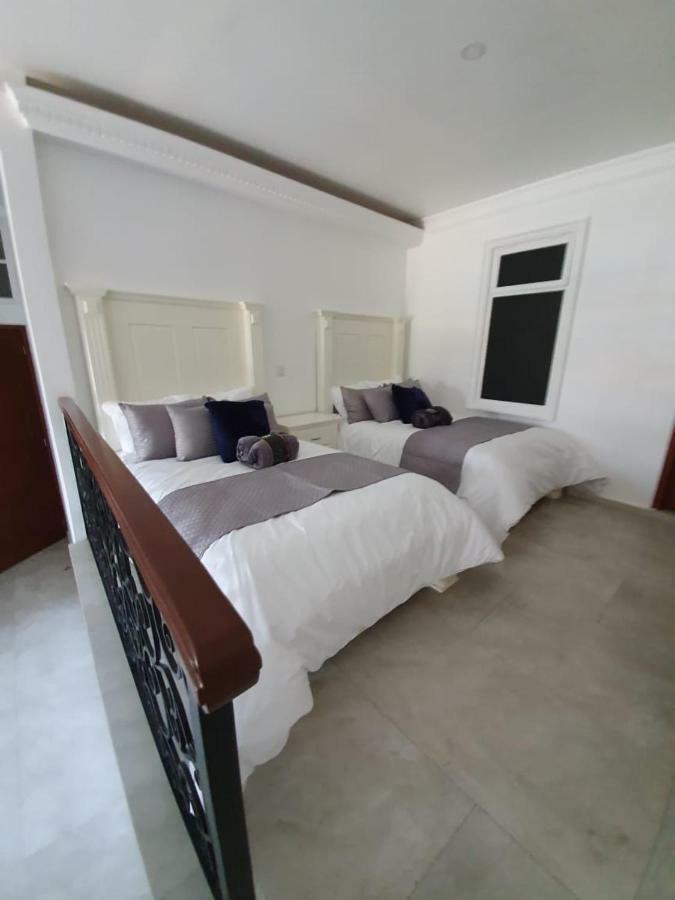 Hotel Estancia Real Tepatitlan de Morelos Bagian luar foto